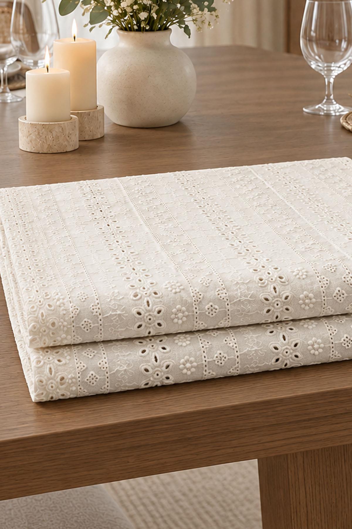 Açelya İşlemeli Leke Tutmaz Dertsiz Runner (50 x 160 cm)
