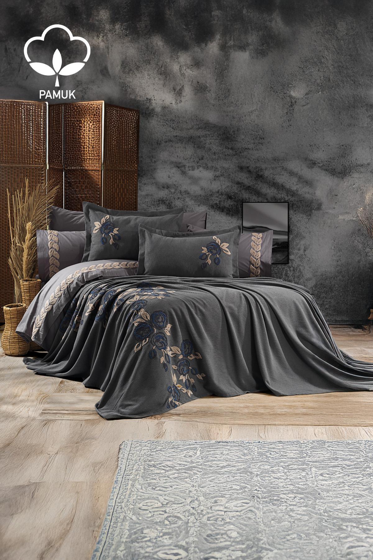 Oasis Çiçek Nakışlı Çift Kişilik 9 Parça Nevresim + Pike Set