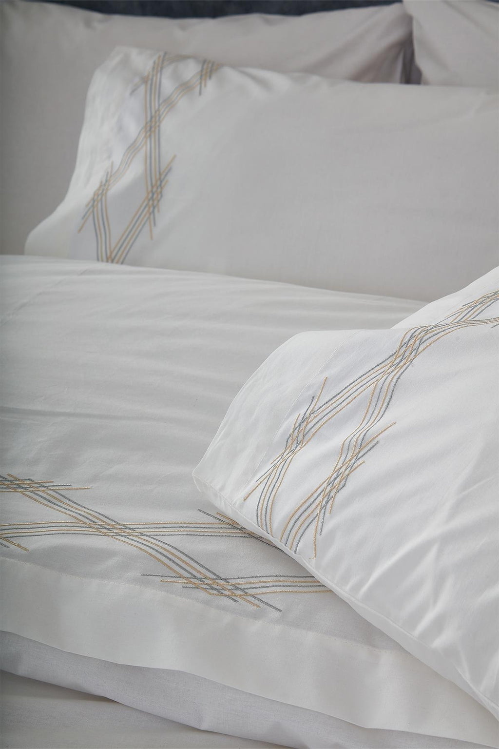 Alizya Karo Nakışlı Çift Kişilik 6 Parça Nevresim Takımı - Nazik Home - Yuvama Değer!