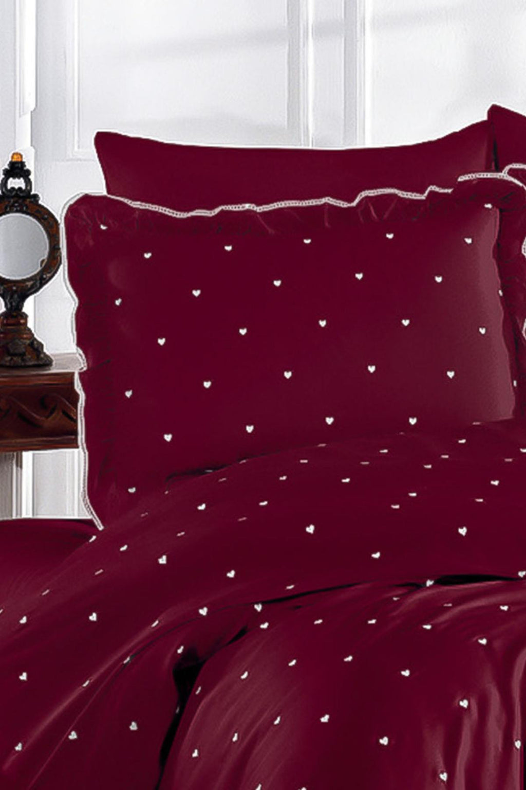 Amore Kalp Nakışlı Pamuk Saten Süper King Size 6 Parça Nevresim Takımı