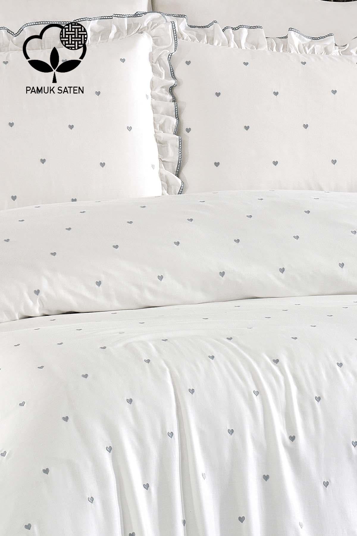 Amore Kalp Nakışlı Pamuk Saten Süper King Size 6 Parça Nevresim Takımı