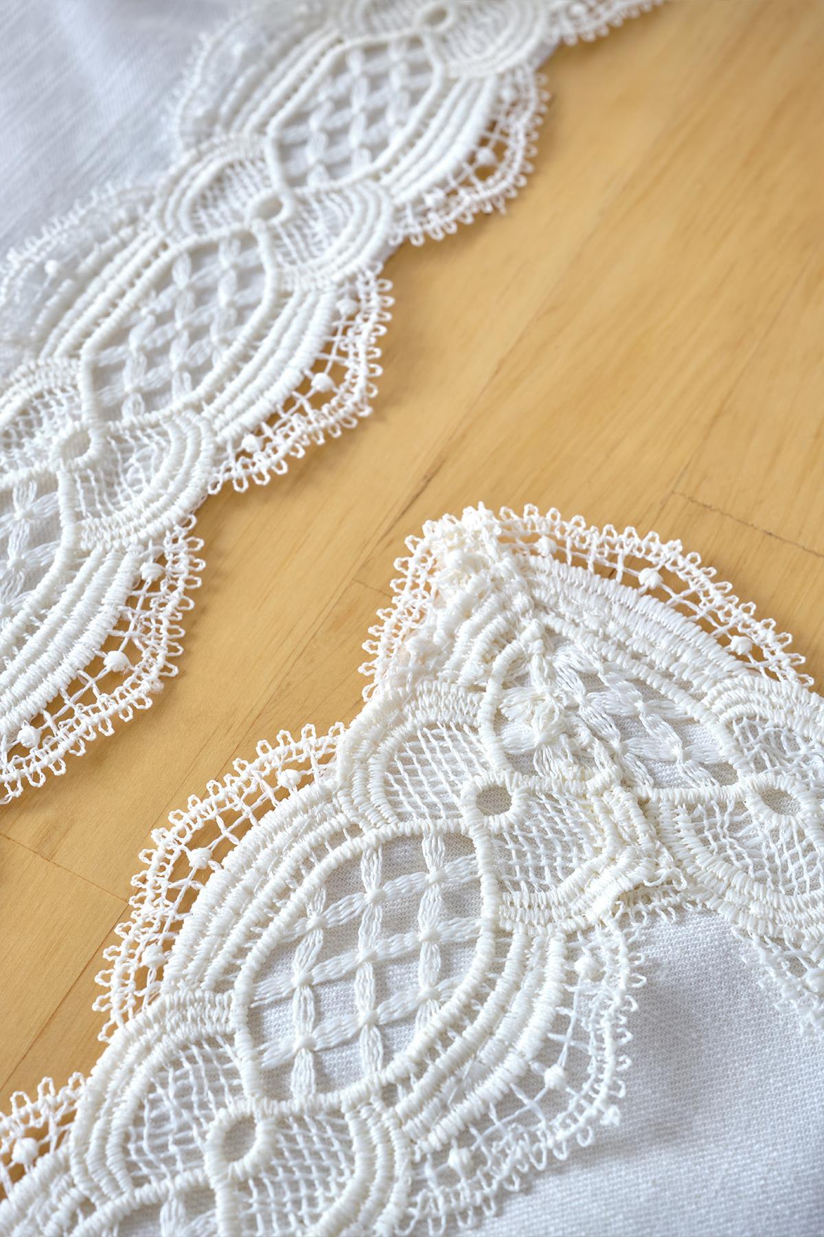 Asel Dantelli Leke Tutmaz Runner (40 x 140 cm) - Nazik Home - Yuvama Değer!