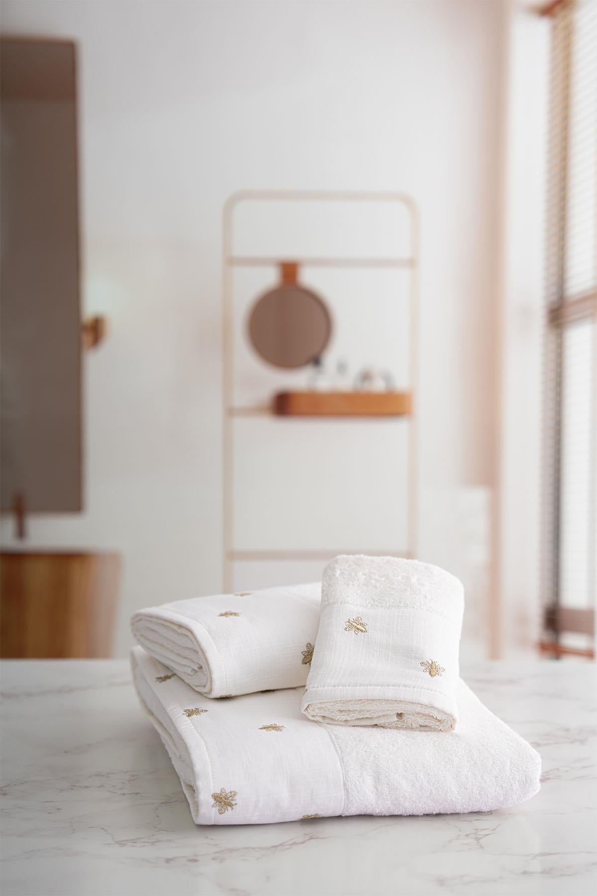 Bee Life Arı Nakışlı Banyo Havlusu (90 x 150 cm)