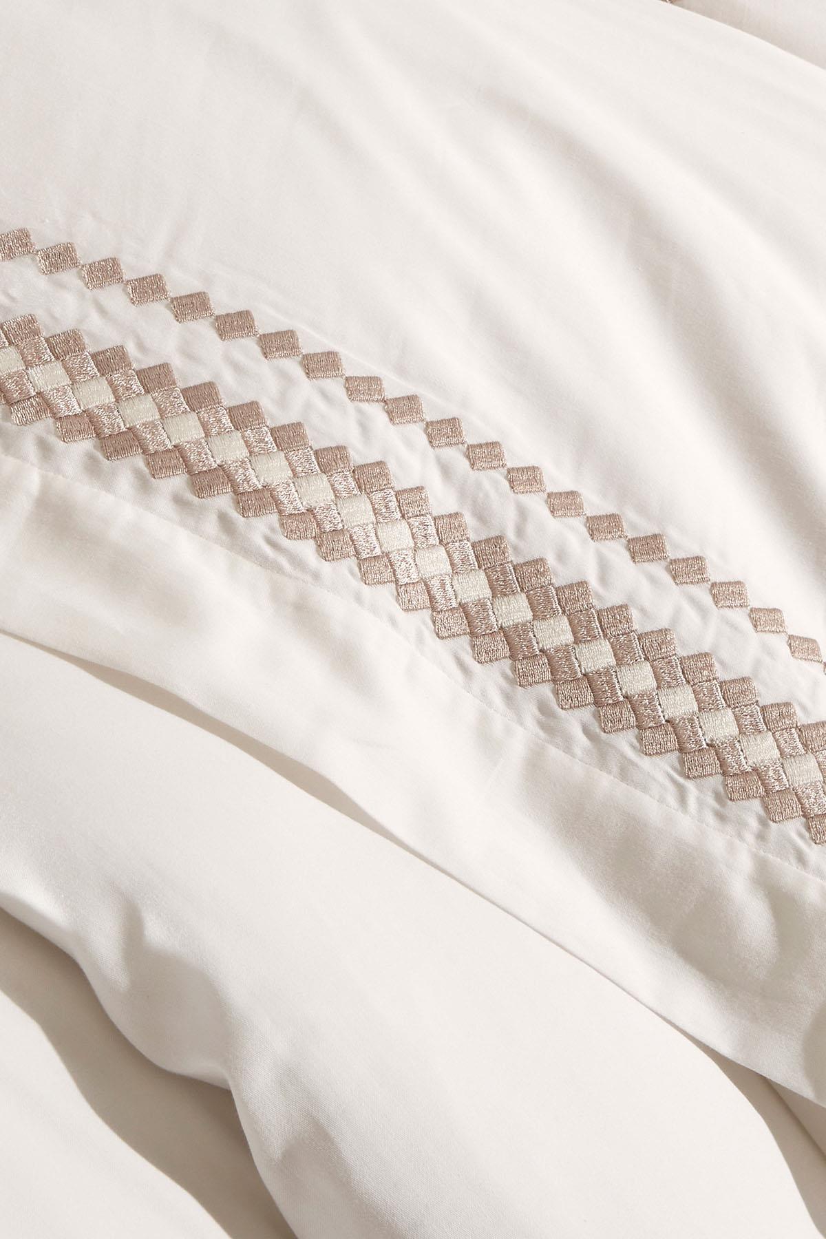 Benita Balıksırtı Nakışlı Pamuk Saten Super King Size 6 Parça Nevresim Takımı