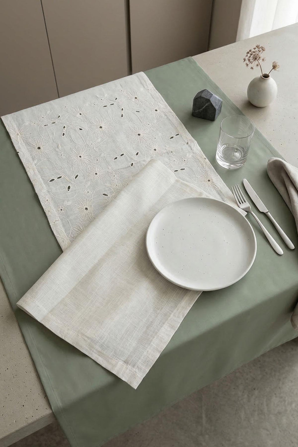 Britain İşlemeli Leke Tutmaz Dertsiz Runner (40 x 120 cm)