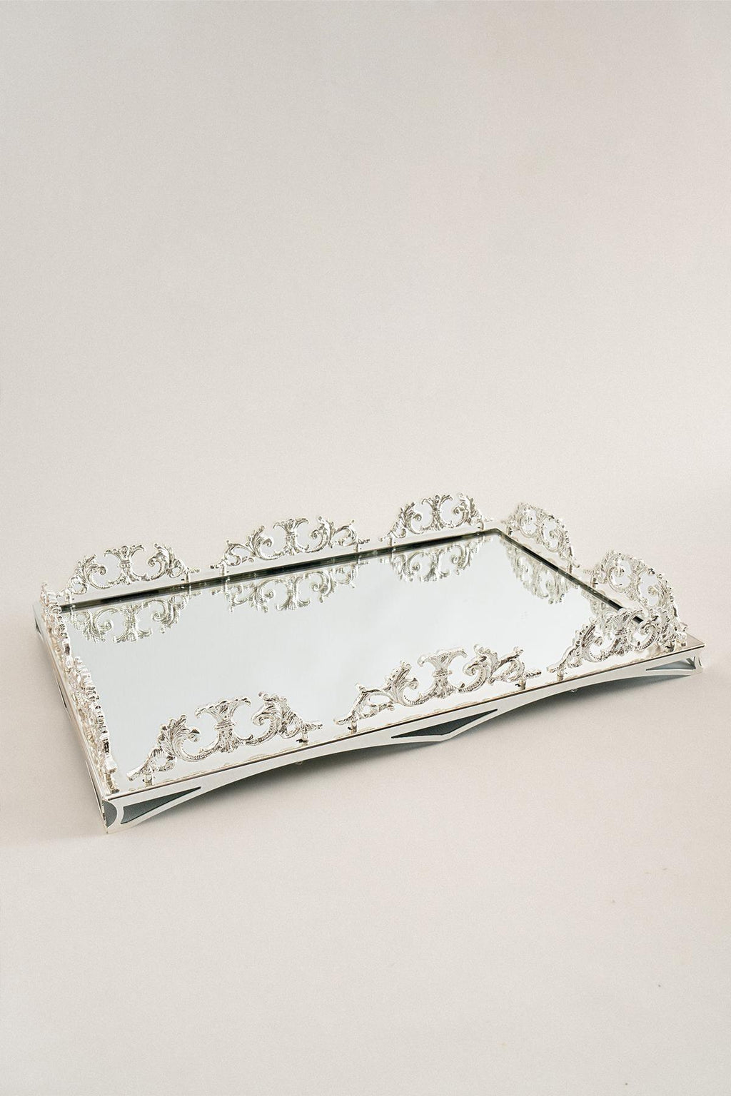 Elite Taç İşlemeli Dikdörtgen Gümüş Büyük Tepsi (46 x 32 cm) - Nazik Home - Yuvama Değer!