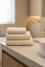 Elora Çizgi Nakışlı El Havlusu (30 x 50 cm)