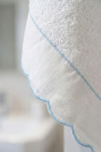 Elora Çizgi Nakışlı El Havlusu (30 x 50 cm)