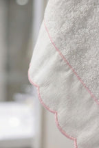 Elora Çizgi Nakışlı El Havlusu (30 x 50 cm)