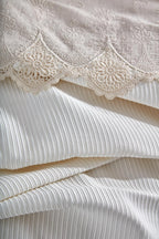 Emma Dantelli Süper King Size 7 Parça Nevresim + Pike Set - Nazik Home - Yuvama Değer!