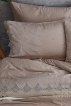 Emma Dantelli Süper King Size 7 Parça Nevresim + Pike Set - Nazik Home - Yuvama Değer!