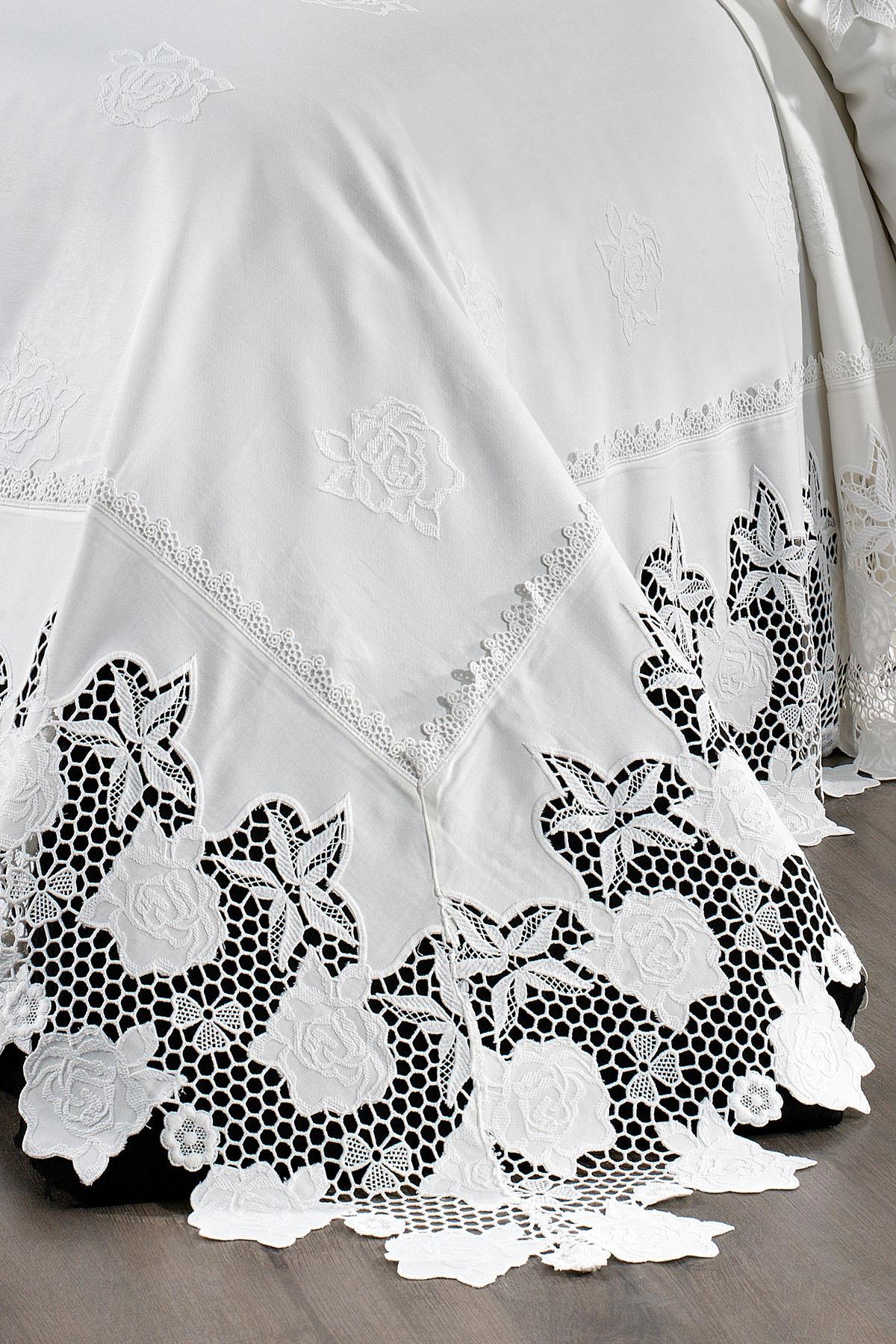 Ethnic İşlemeli Çift Kişilik 7 Parça Nevresim + Pike Set