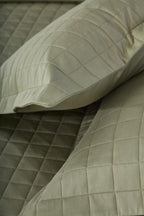 Girne Kapitoneli Çift Kişilik Yatak Örtüsü - Nazik Home - Yuvama Değer!