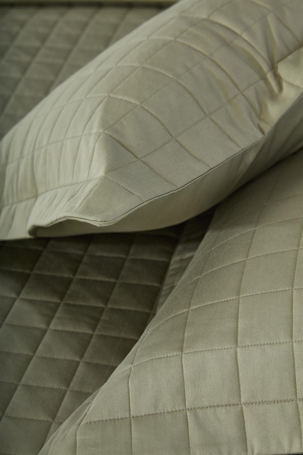 Girne Kapitoneli Çift Kişilik Yatak Örtüsü - Nazik Home - Yuvama Değer!