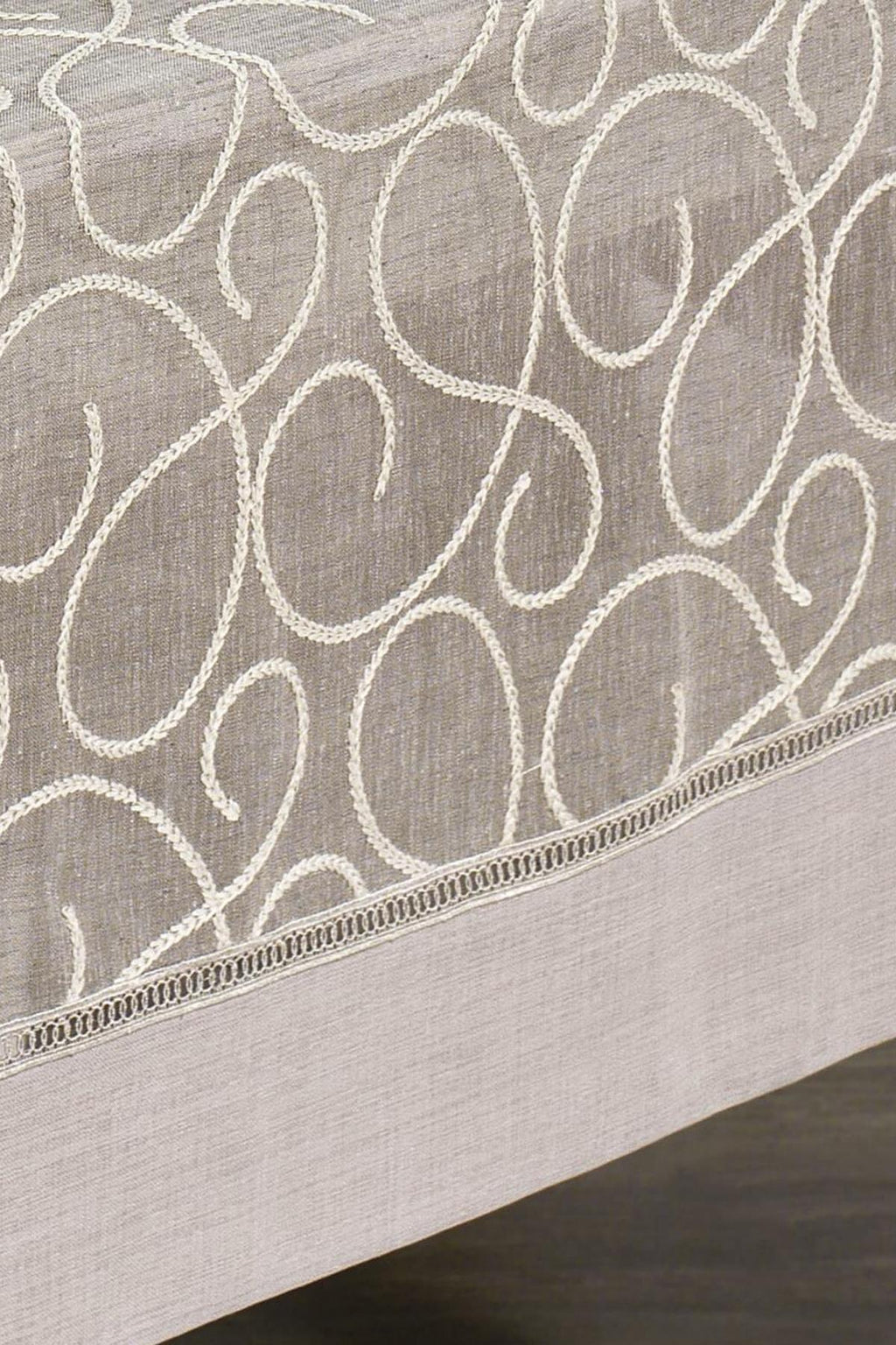 Glory Leke Tutmaz Dertsiz Masa Örtüsü (160 x 260 cm) - Nazik Home - Yuvama Değer!