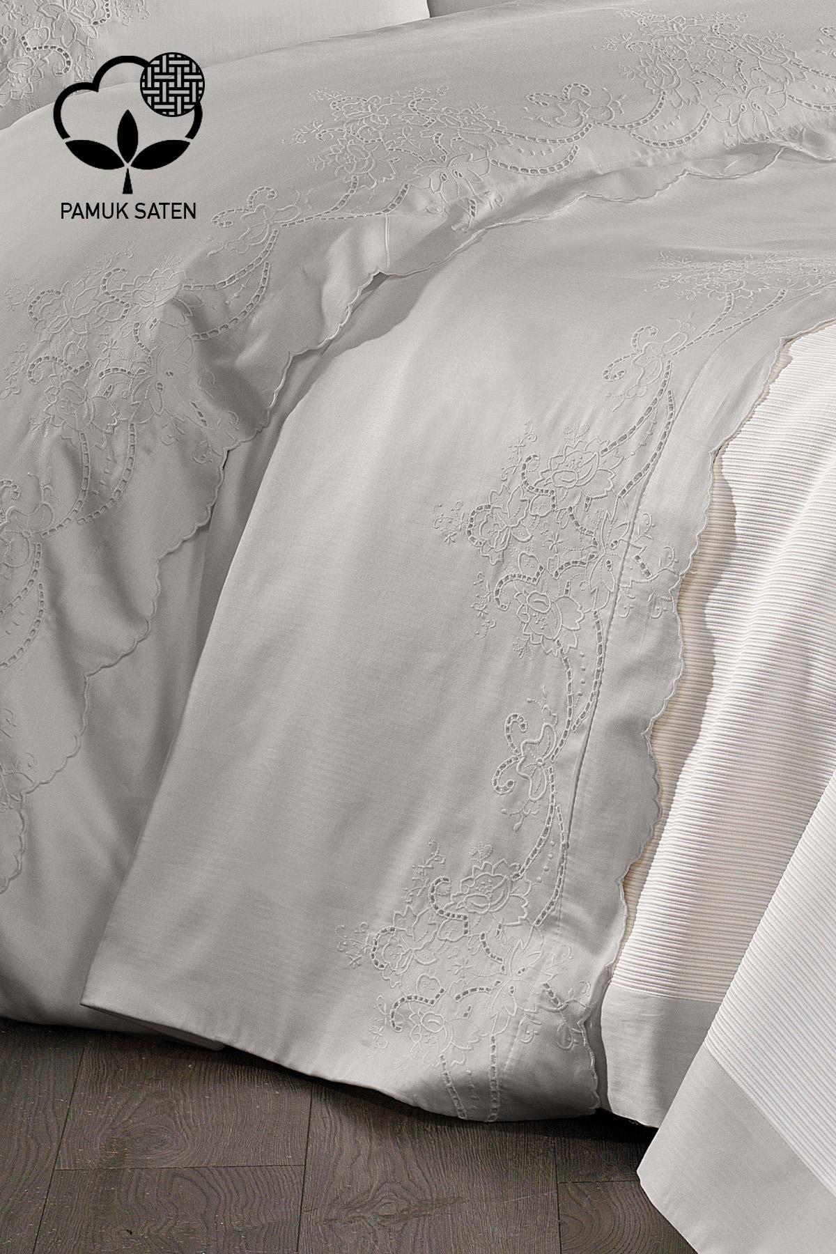 Hanedan İşlemeli King Size 7 Parça Nevresim + Pike Set