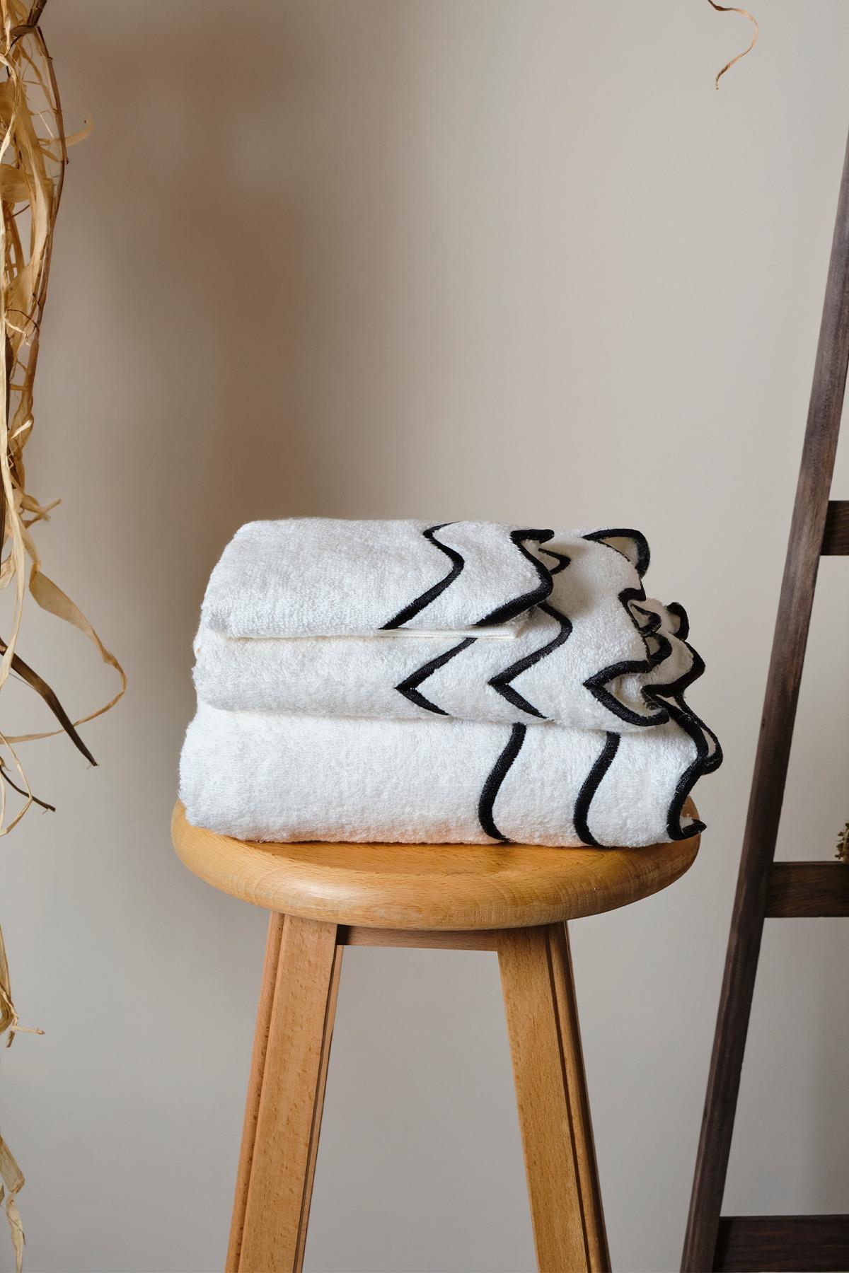 Helena Banyo Havlusu (90 x 150 cm) - Nazik Home - Yuvama Değer!