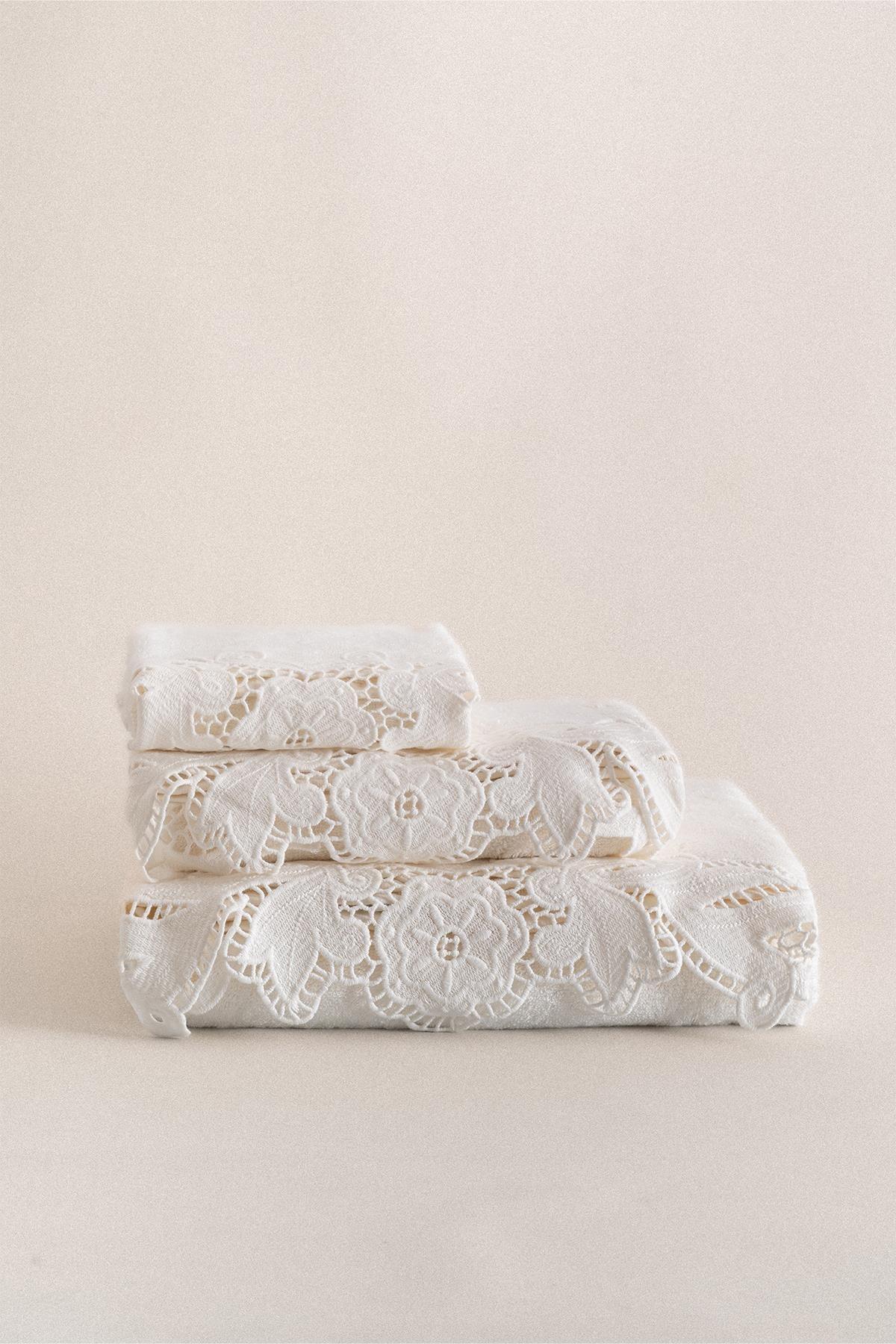 Hidiv Dantelli El Havlusu (30 x 50 cm) - Nazik Home - Yuvama Değer!