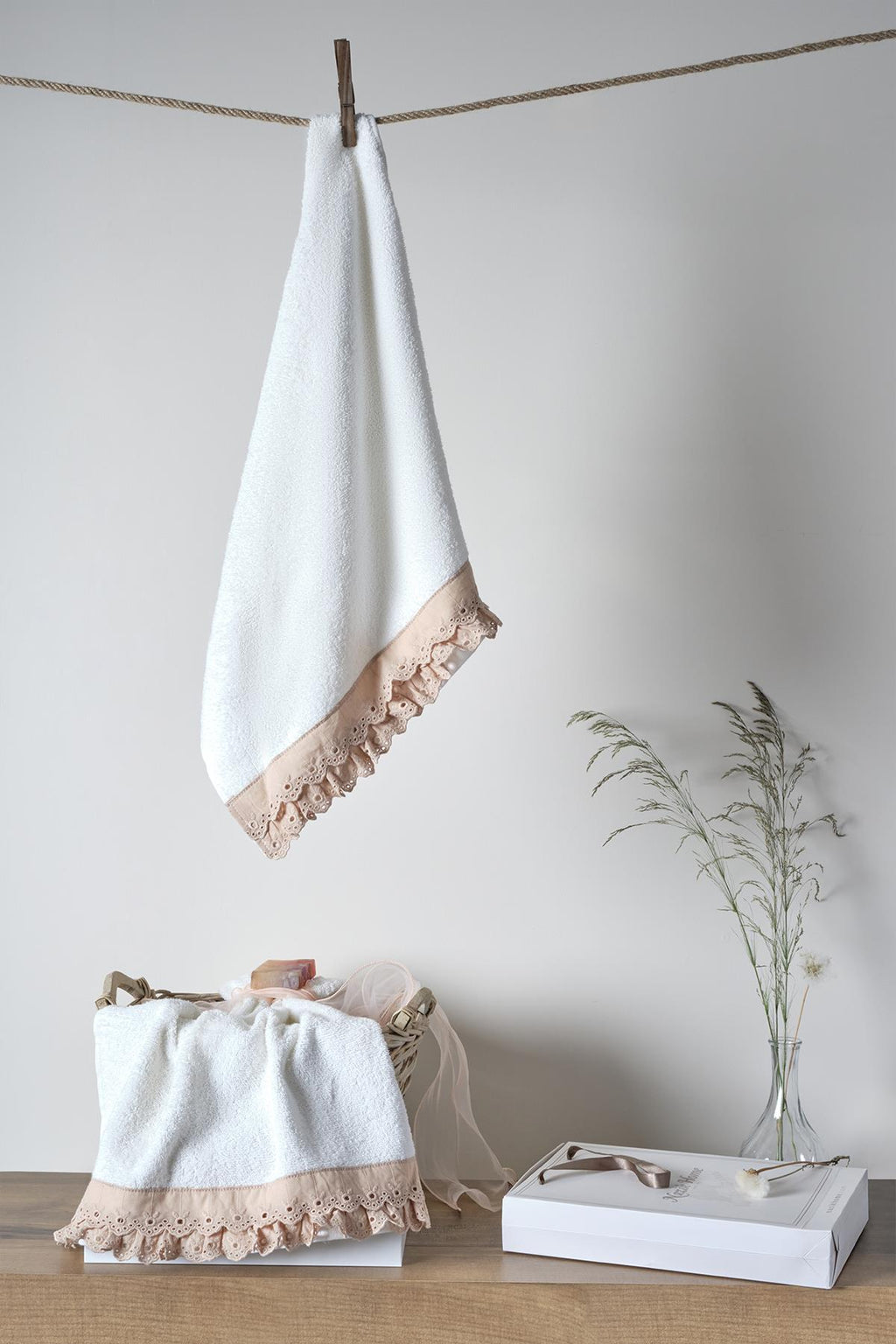 İrena 2'li Hediyelik Yüz Havlusu Seti (50 x 80 cm)