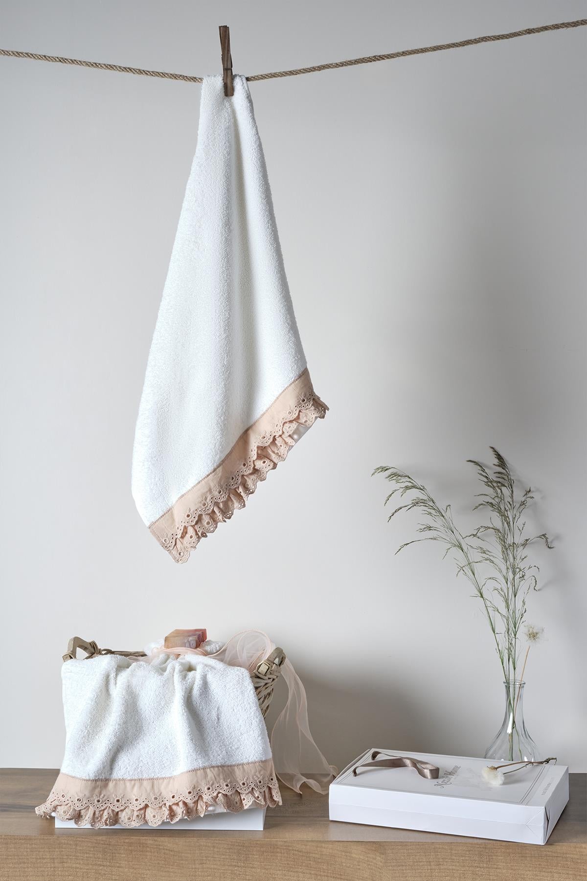 İrena 2'li Hediyelik Yüz Havlusu Seti (50 x 80 cm)