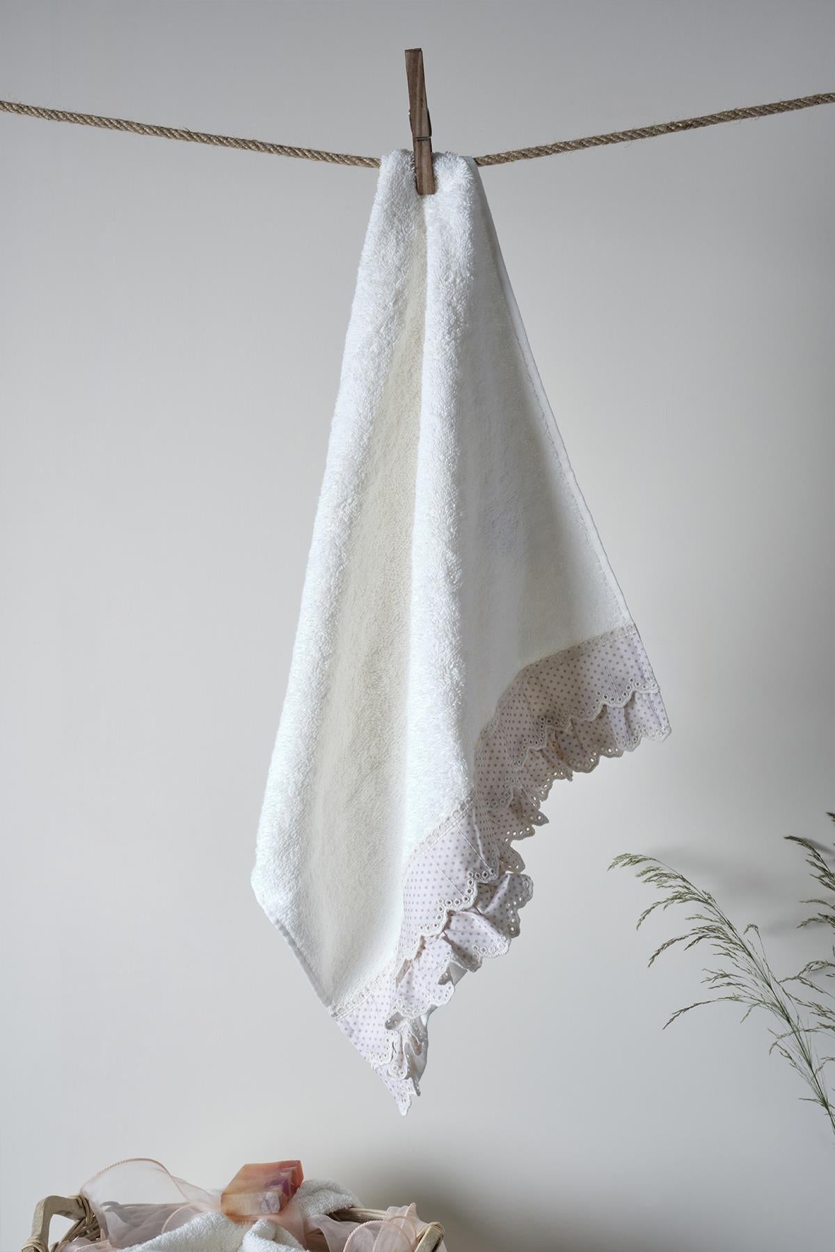 İrena 2'li Hediyelik Yüz Havlusu Seti (50 x 80 cm)