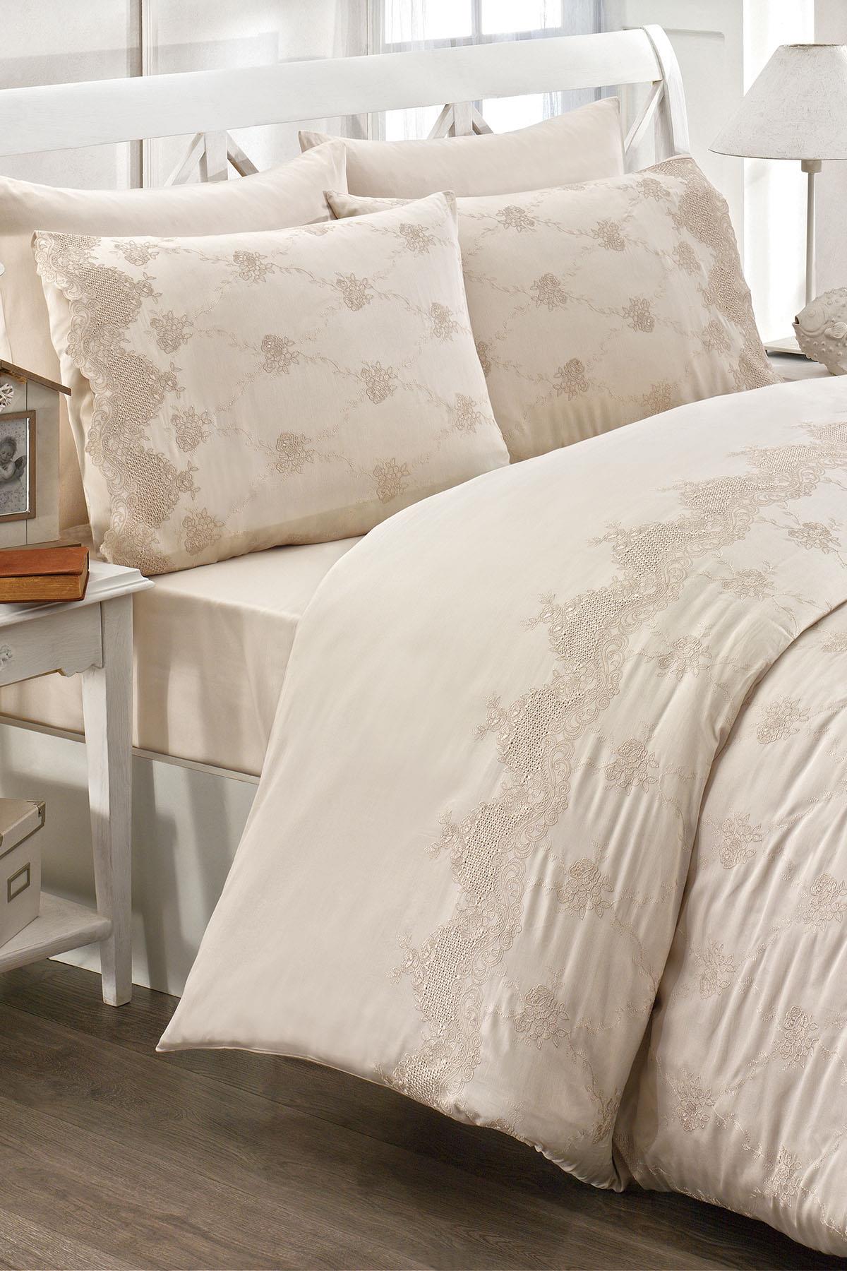 İris İşlemeli Pamuk Saten Çift Kişilik 6 Parça Nevresim Takımı