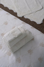 İris İşlemeli Pamuk Saten Çift Kişilik 6 Parça Nevresim Takımı