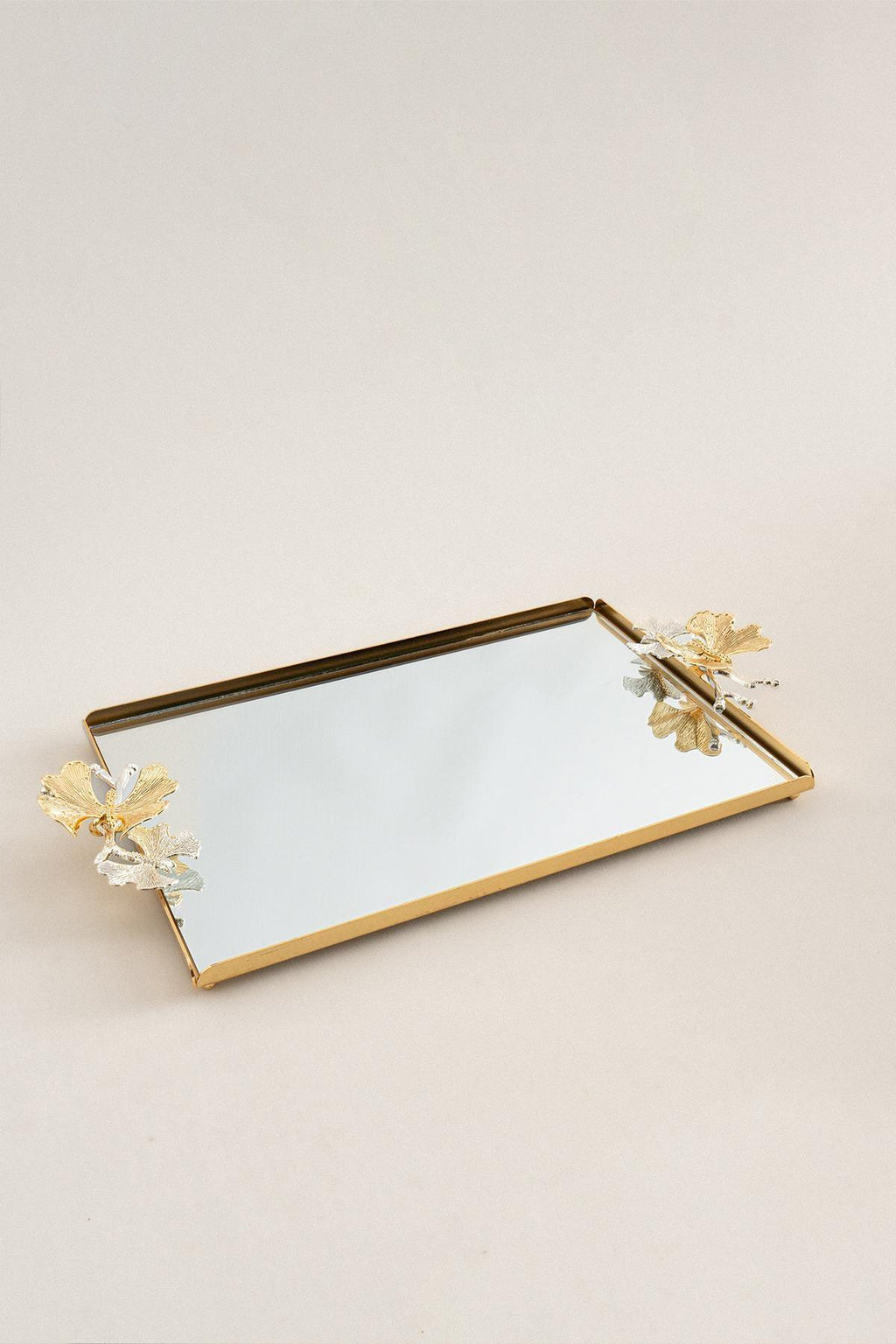 Laura Kelebek Kulplu Altın Büyük Tepsi (40 x 26 cm) - Nazik Home - Yuvama Değer!