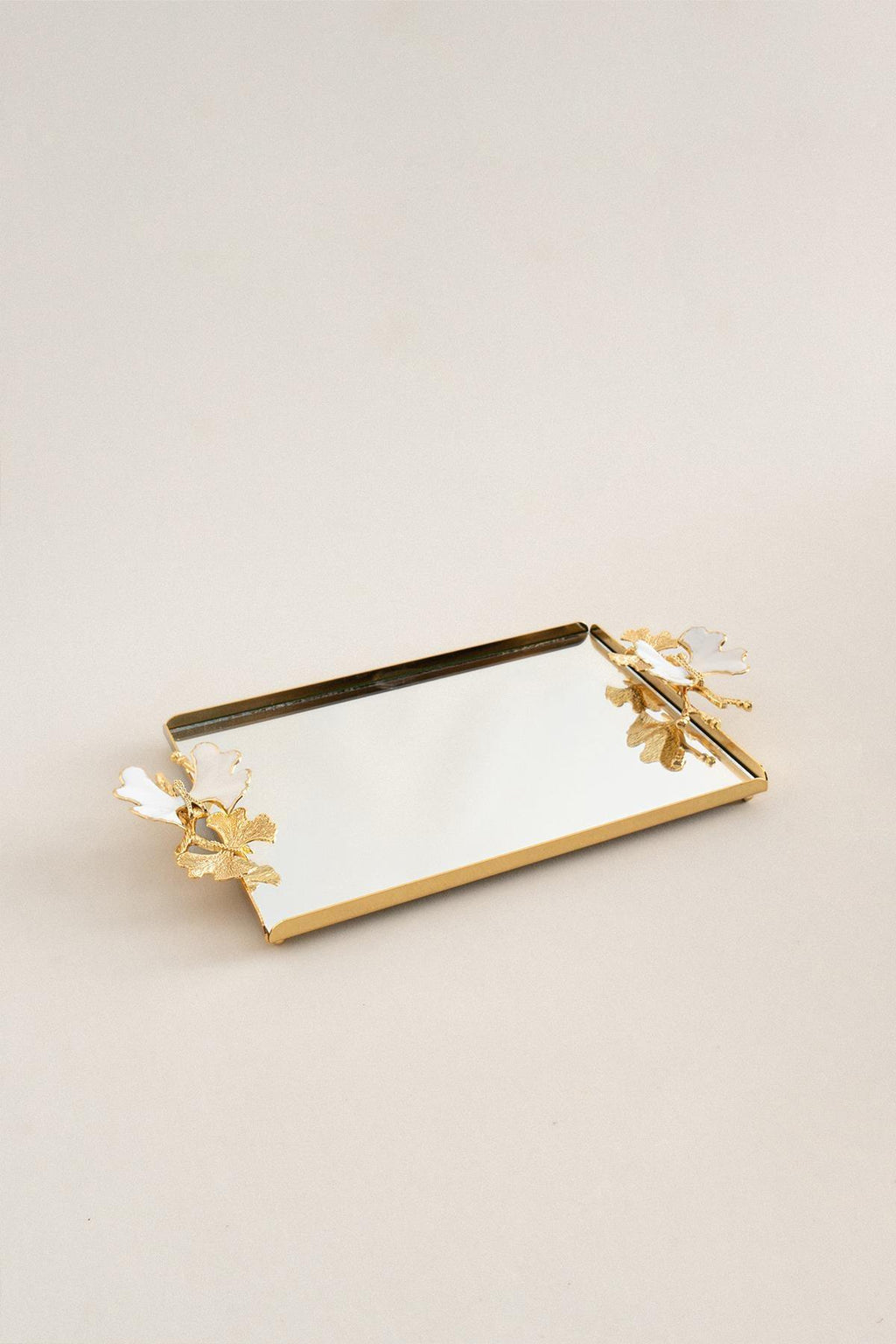 Laura Kelebek Kulplu Altın-Mine Orta Tepsi (32 x 22 cm) - Nazik Home - Yuvama Değer!