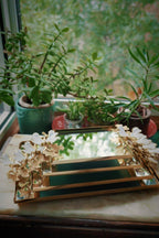 Laura Kelebek Kulplu Altın-Mine Orta Tepsi (32 x 22 cm) - Nazik Home - Yuvama Değer!