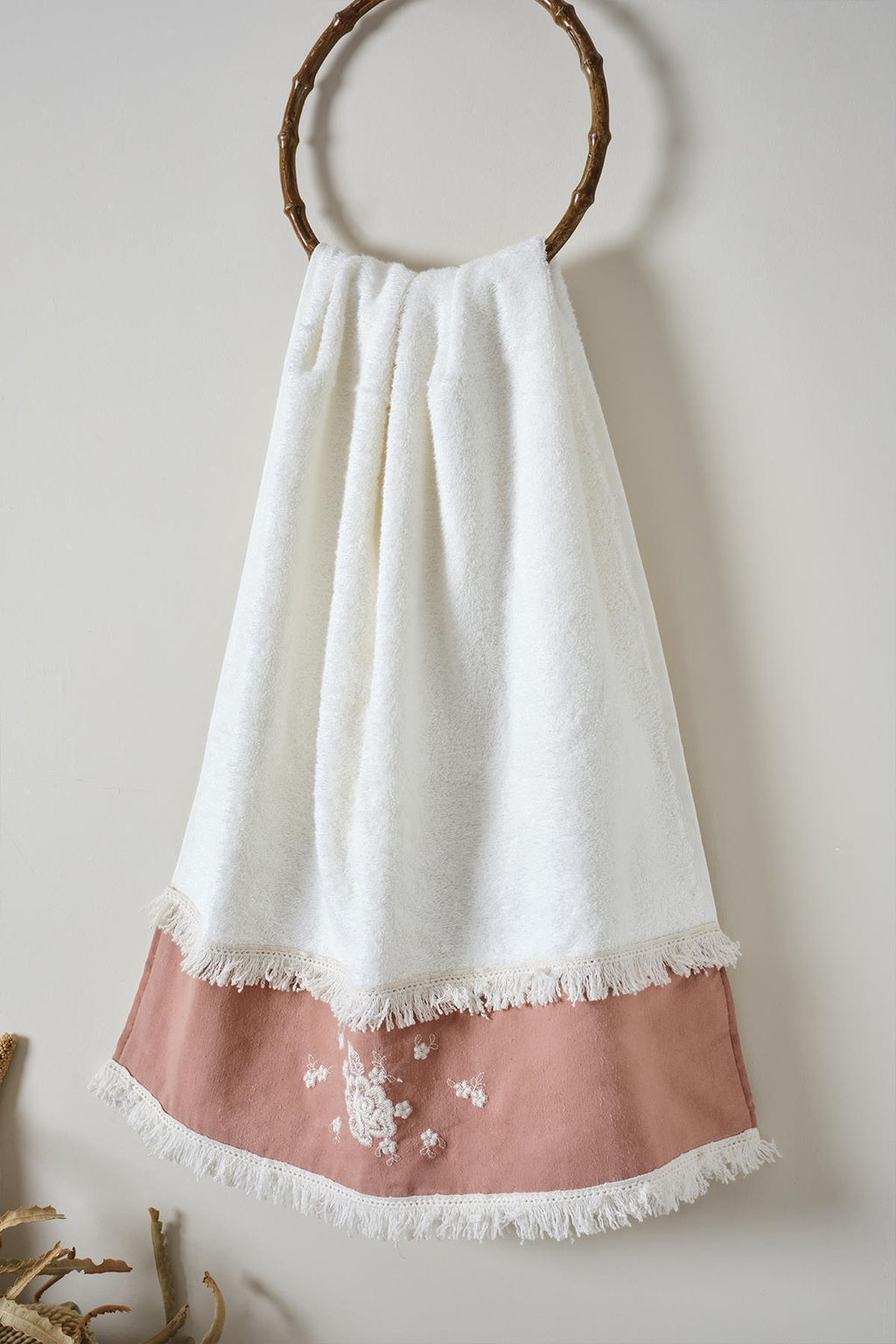 Linea Çiçek Desenli Havlu (50 x 90 cm) - Nazik Home - Yuvama Değer!