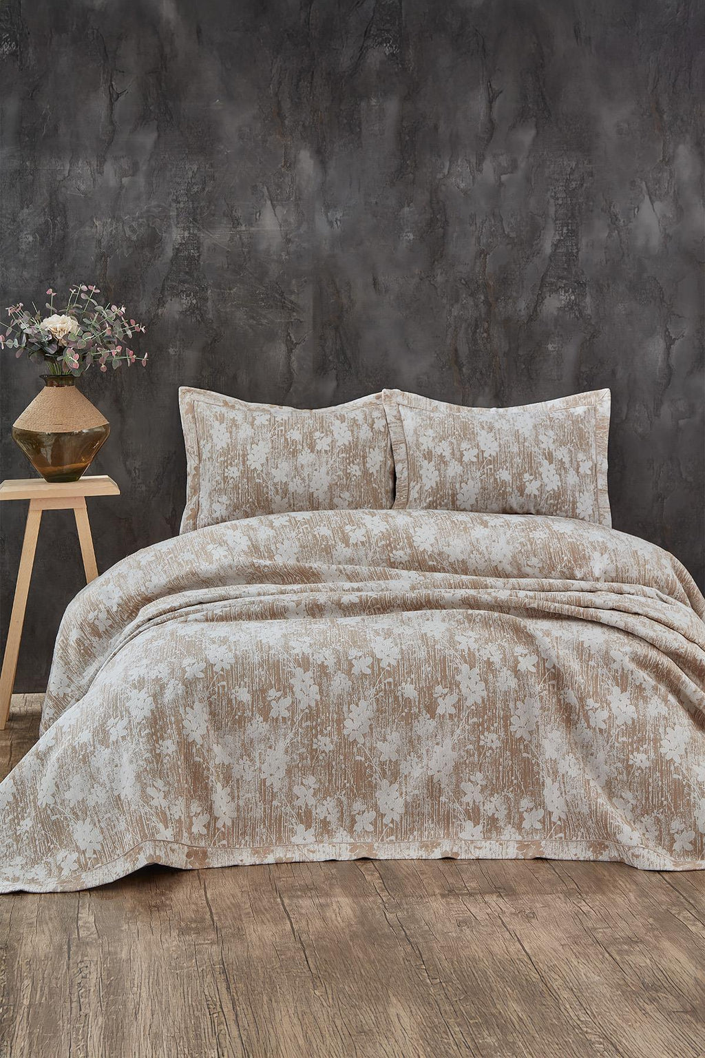 Lotus Çiçek Desenli Jakarlı Çift Kişilik Yatak Örtüsü - Nazik Home - Yuvama Değer!