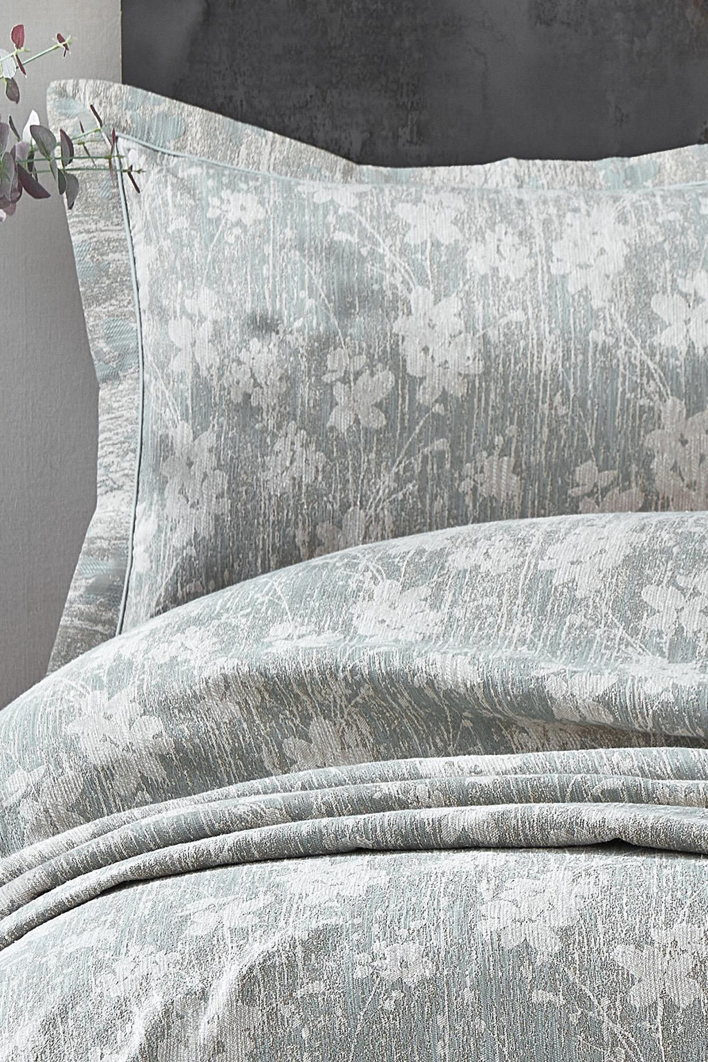 Lotus Çiçek Desenli Jakarlı Çift Kişilik Yatak Örtüsü - Nazik Home - Yuvama Değer!