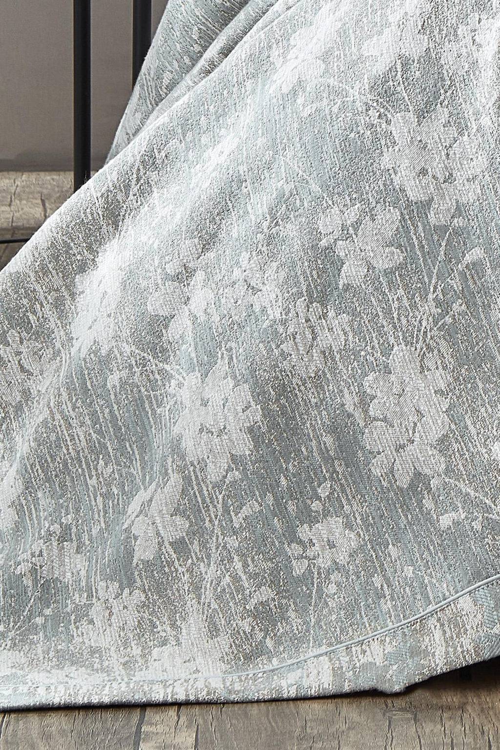 Lotus Çiçek Desenli Jakarlı Çift Kişilik Yatak Örtüsü - Nazik Home - Yuvama Değer!