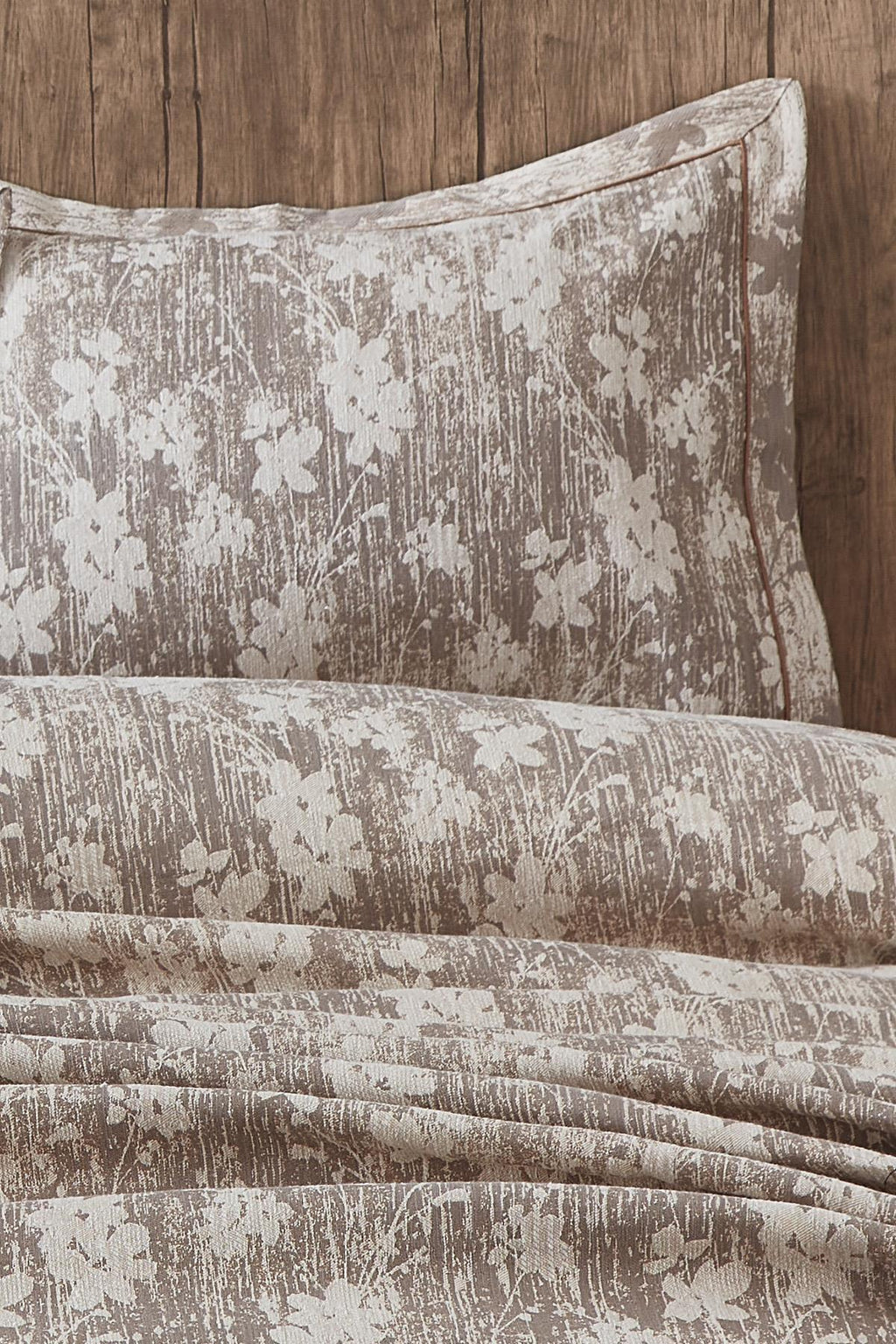 Lotus Çiçek Desenli Jakarlı Çift Kişilik Yatak Örtüsü - Nazik Home - Yuvama Değer!