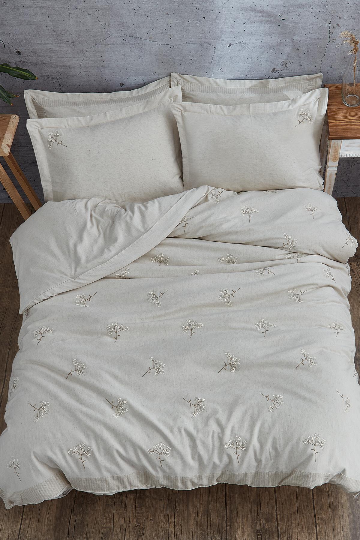 Loya Çiçek Nakışlıi Pamuk Saten King Size 6 Parça Nevresim Takımı