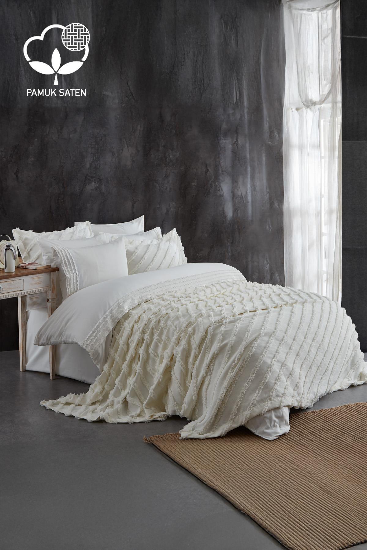 Lucas Pelüş Çift Kişilik 9 Parça Nevresim + Pike Set - Nazik Home - Yuvama Değer!