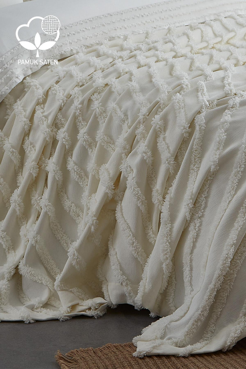 Lucas Pelüş Çift Kişilik 9 Parça Nevresim + Pike Set - Nazik Home - Yuvama Değer!