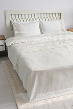 Madeira 3 Boyutlu Örgü Çiçek İşlemeli Çift Kişilik 7 Parça Nevresim + Pike Set