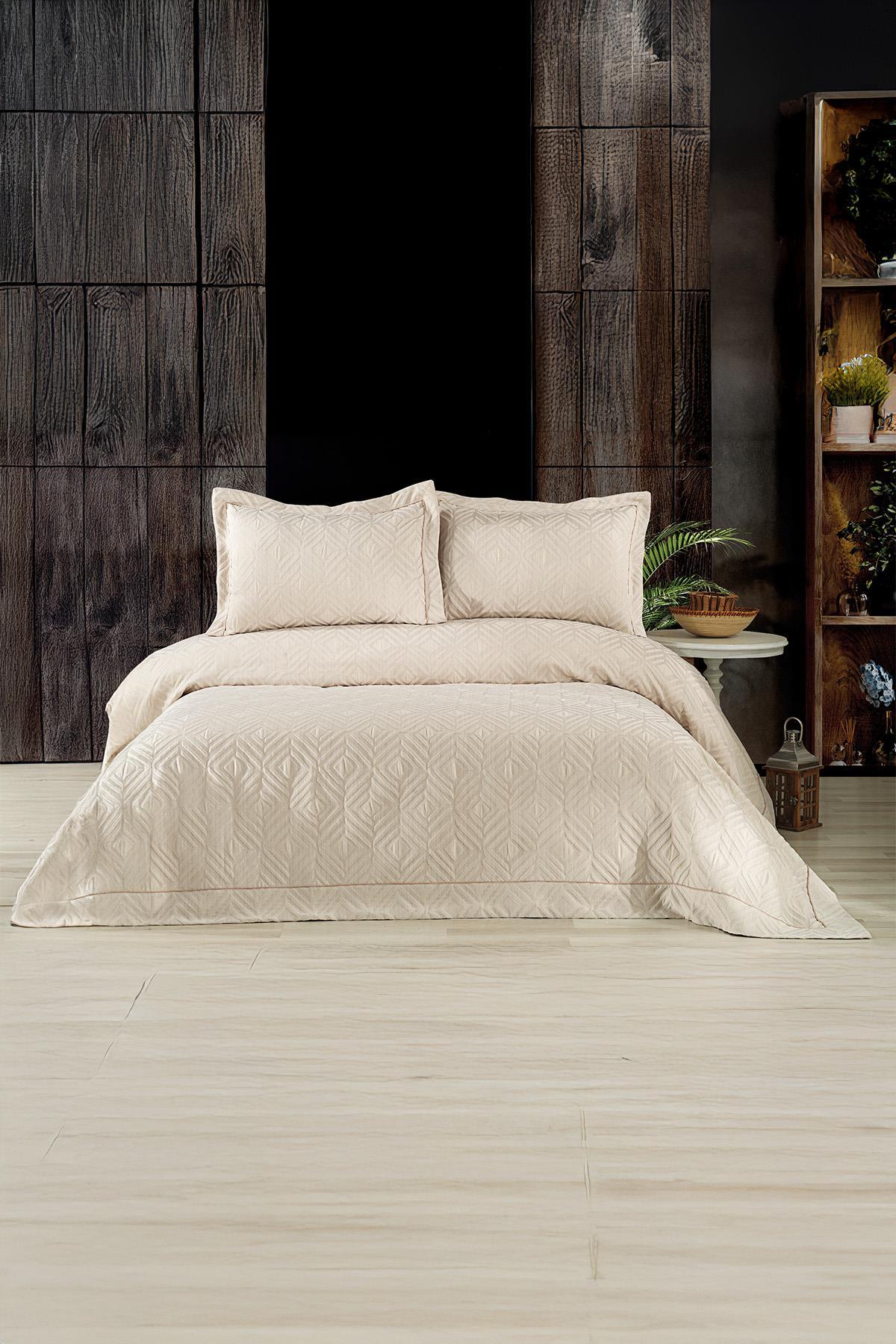 Malta Geometrik Desenli Jakarlı Çift Kişilik Yatak Örtüsü - Nazik Home - Yuvama Değer!