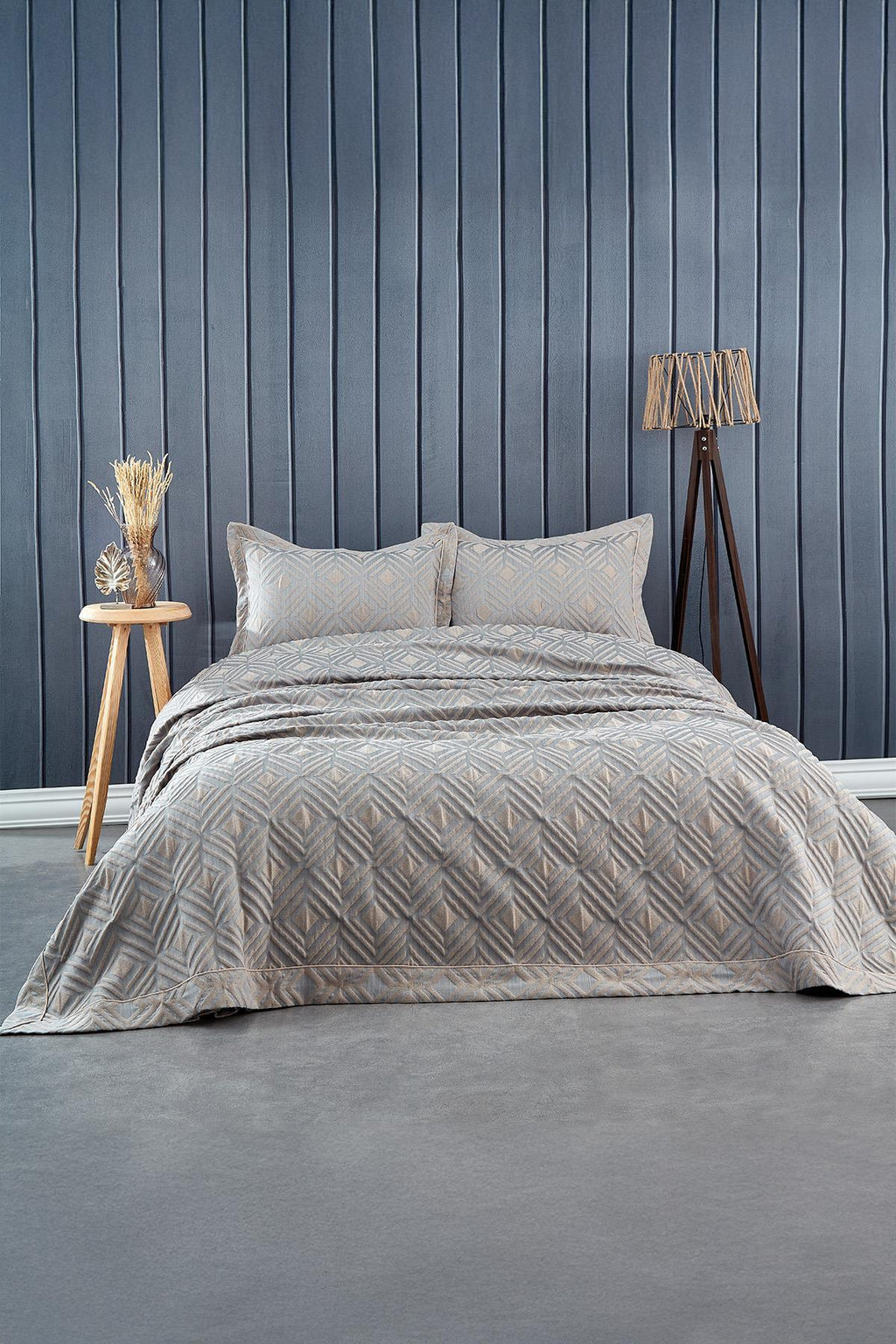 Malta Geometrik Desenli Jakarlı Çift Kişilik Yatak Örtüsü - Nazik Home - Yuvama Değer!