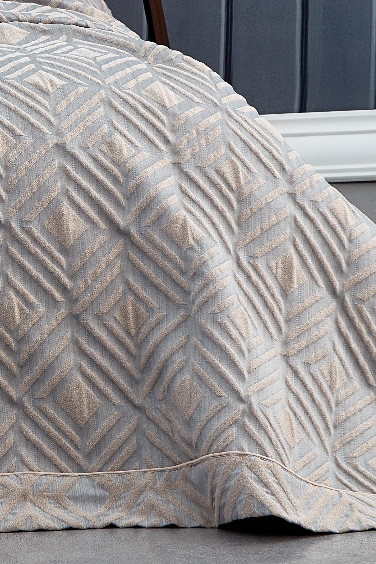 Malta Geometrik Desenli Jakarlı Çift Kişilik Yatak Örtüsü - Nazik Home - Yuvama Değer!