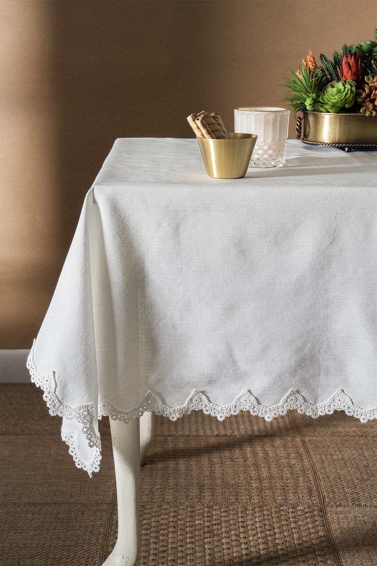 Mine Nakışlı Leke Tutmaz Dertsiz Masa Örtüsü (150 x 250 cm)