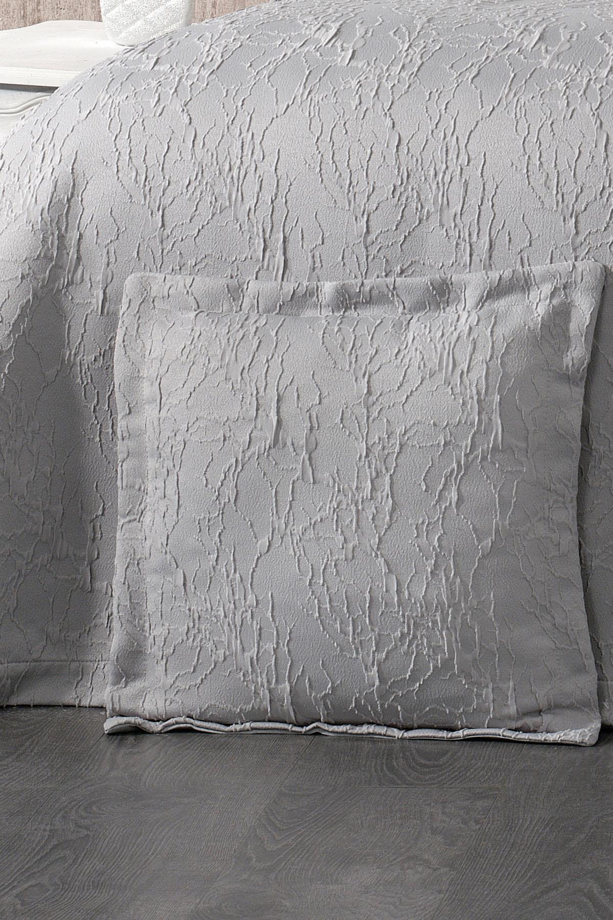 Mitra İşlemeli Çift Kişilik Yatak Örtüsü