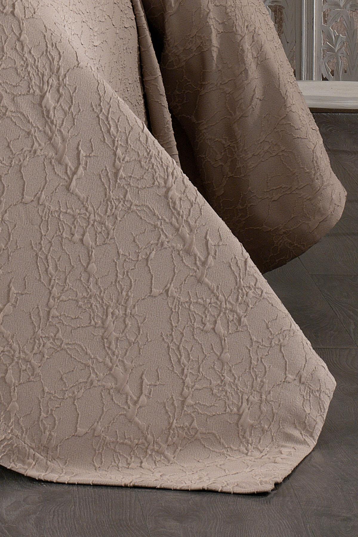 Mitra İşlemeli Çift Kişilik Yatak Örtüsü