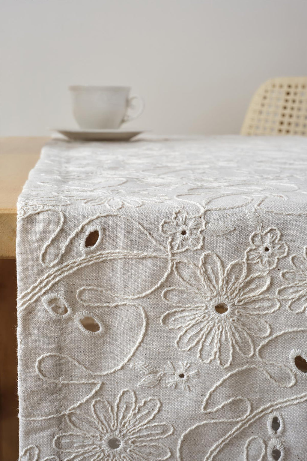 Nill İşlemeli Runner (40 x 140 cm) - Nazik Home - Yuvama Değer!