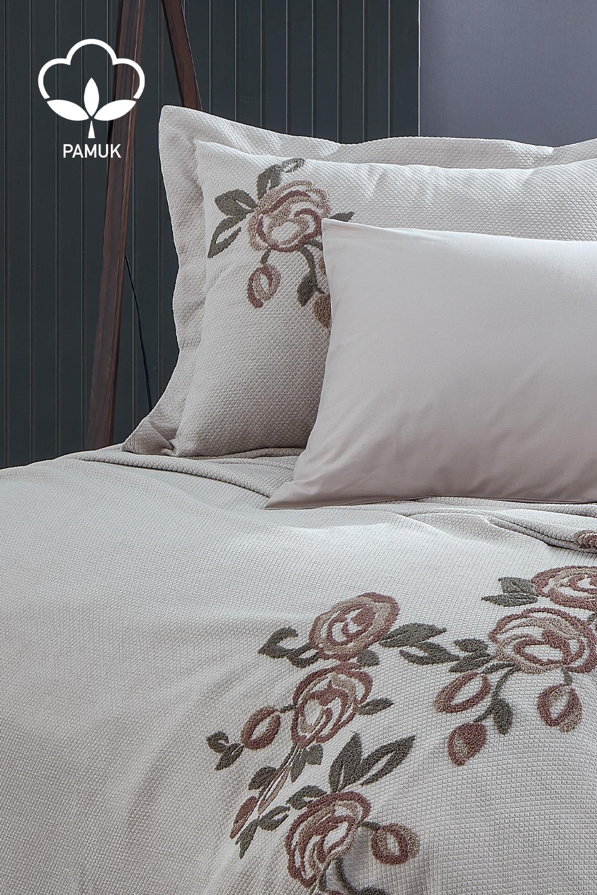 Oasis Çiçek Nakışlı Çift Kişilik 9 Parça Nevresim + Pike Set - Nazik Home - Yuvama Değer!