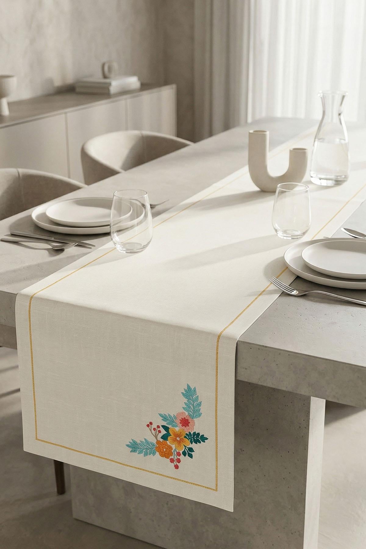 Oransis Çiçek Nakışlı Leke Tutmaz Dertsiz Runner (40 x 140 cm)