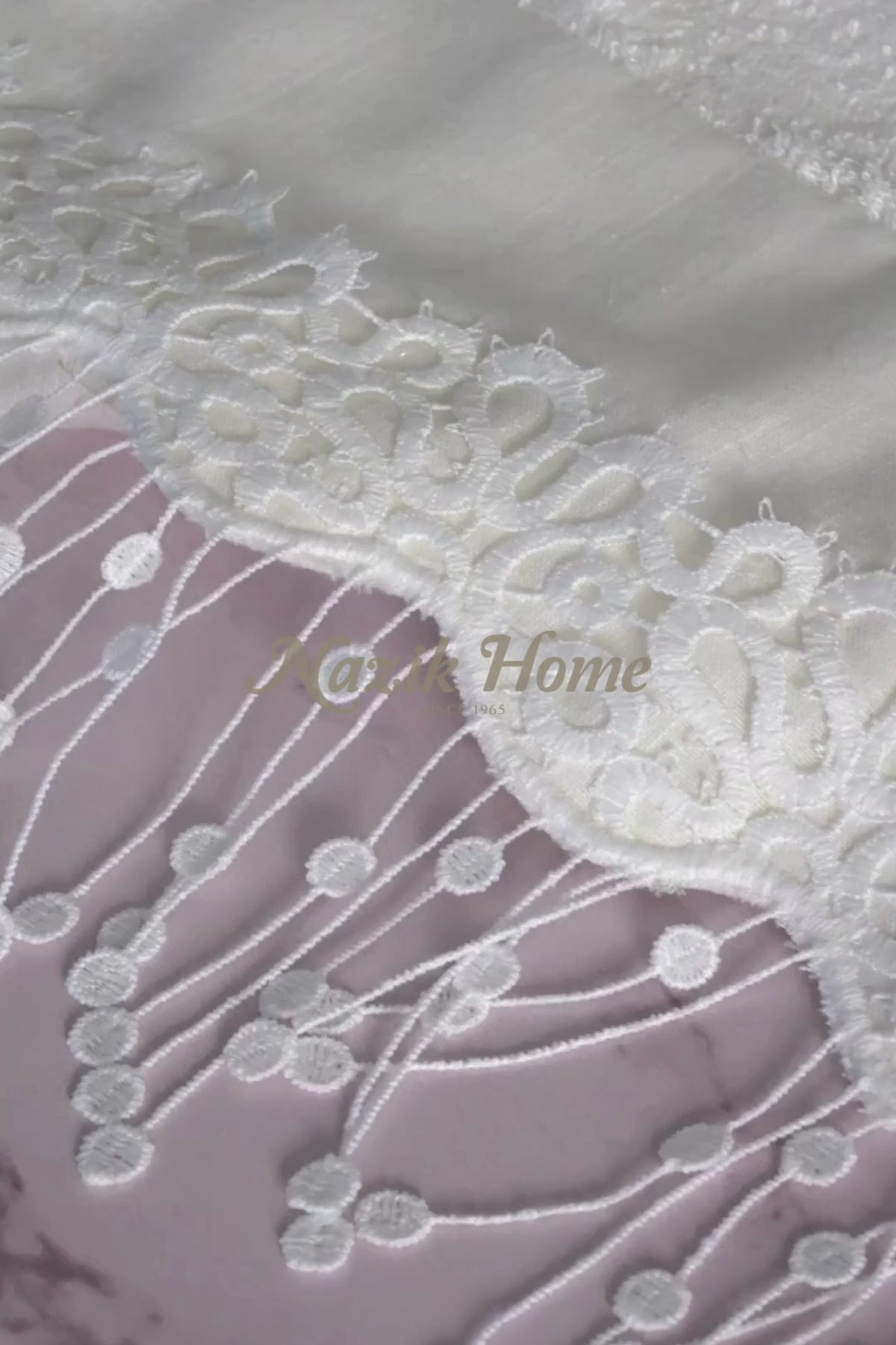 Viral Saçaklı Nakışlı El Havlusu (30 x 50 cm)