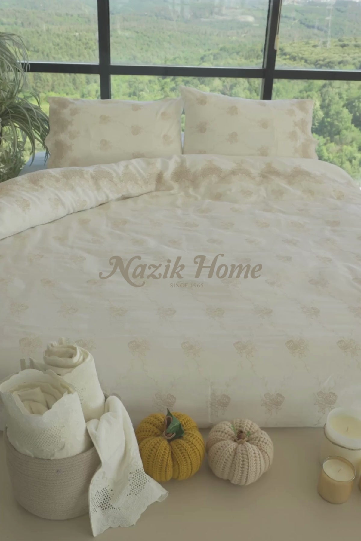 İris İşlemeli Pamuk Saten Çift Kişilik 6 Parça Nevresim Takımı